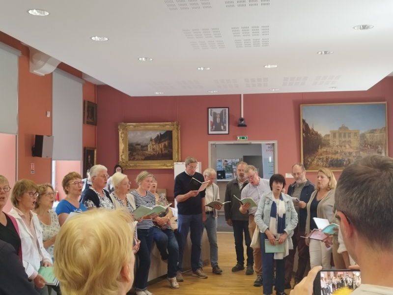 Remise du don du concert solidaire du 17 03 24 à la Croix Rouge